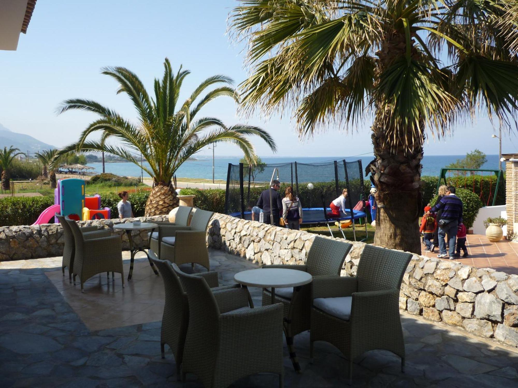 Hotel Oasis Кипарисия Екстериор снимка