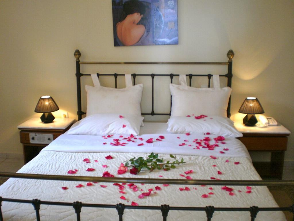 Hotel Oasis Кипарисия Екстериор снимка