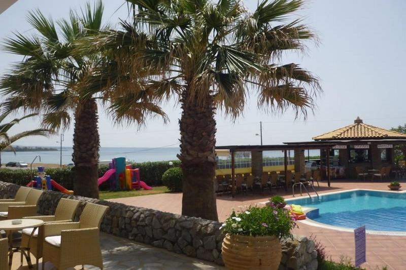 Hotel Oasis Кипарисия Екстериор снимка